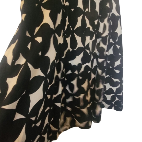 ANN TAYLOR LOFT WOMEN DRESS, SIZE 6 Elegant Black and White Floral Midi Dress - Picture 5 of 6